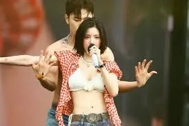 권은비 , 카리나 등 '워터밤' 후끈… 페스티벌 스타들의 다채로운 매력
