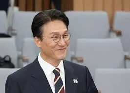 이재명 대통령, 김민석 과 오찬 회동…의정갈등과 민생지원 강조